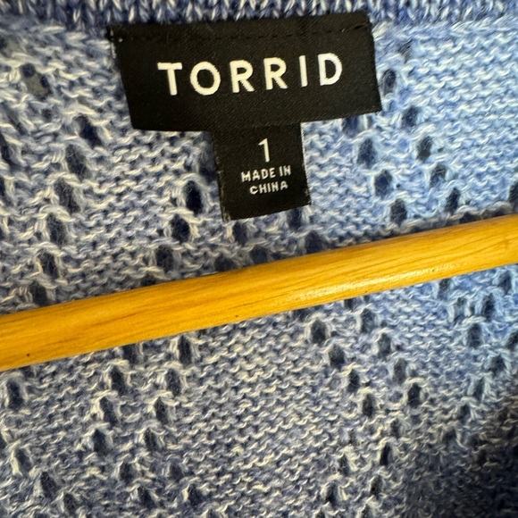 Torrid Ombré Blue Sweater with hood - Picture 2 of 5